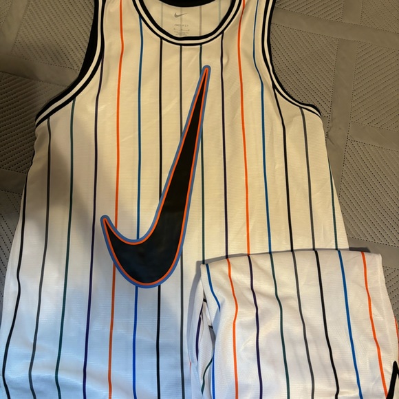 Nike Dri-fit DNA Jersey And Shorts Men's Medium NWOT